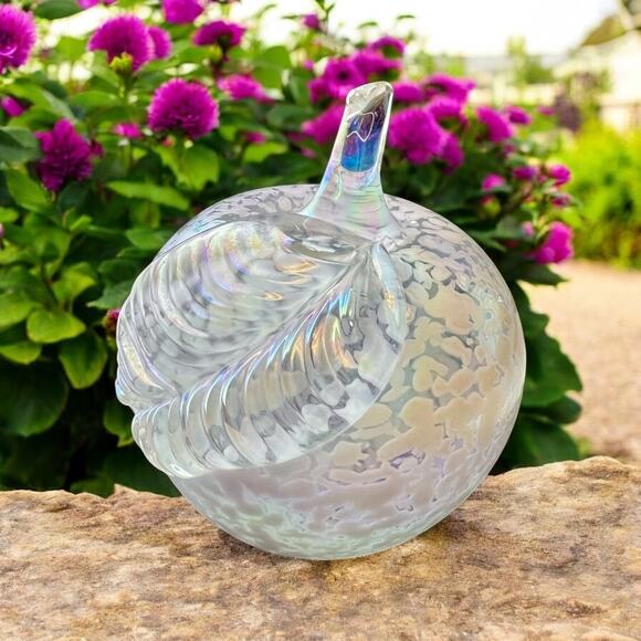 Apple Paperweight-Iridescent Art Spatter Glass-White-Opalescent-Blown-Vintage - Picture 3 of 7